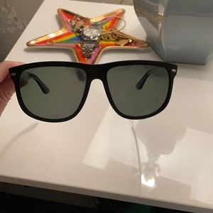 Oversized All Black Polarized Ray Bans